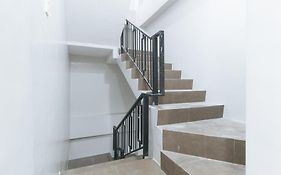 Reddoorz @ El Grande Inn Santa Cruz Manila